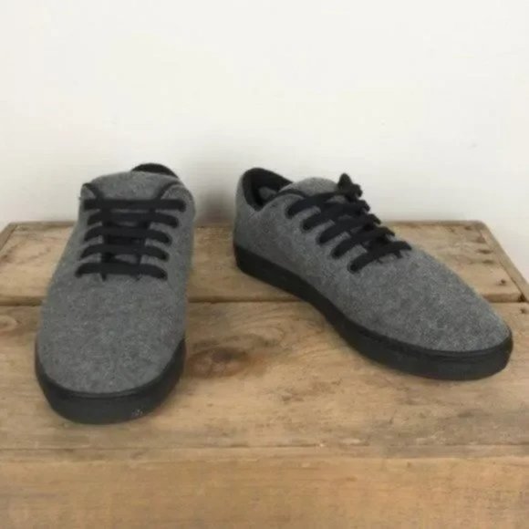 BAABUK gray sheep happens wool sneakers eu size 41 / us men's size 8 EUC - Picture 2 of 9